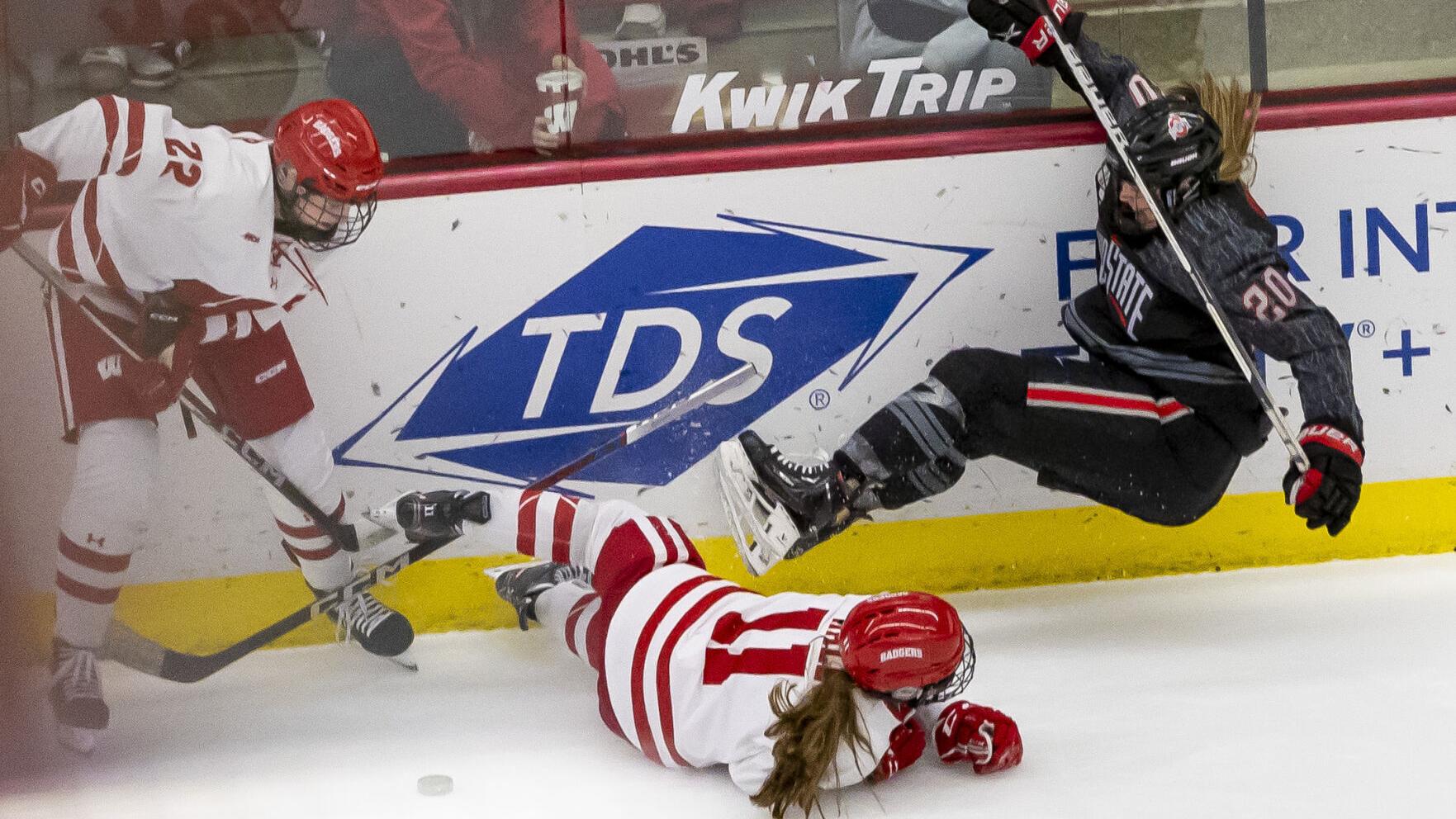 No. 1 Wisconsin women's hockey rallies to topple 2nd-ranked rival: 3 takeaways
